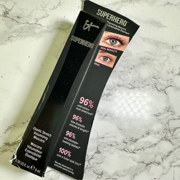 Superhero Elastic Stretch Volumizing & Lengthening Mascara - It cosmetics - Picture 11 of 11